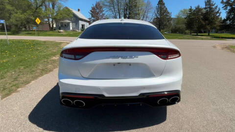 2022 Kia Stinger GT1