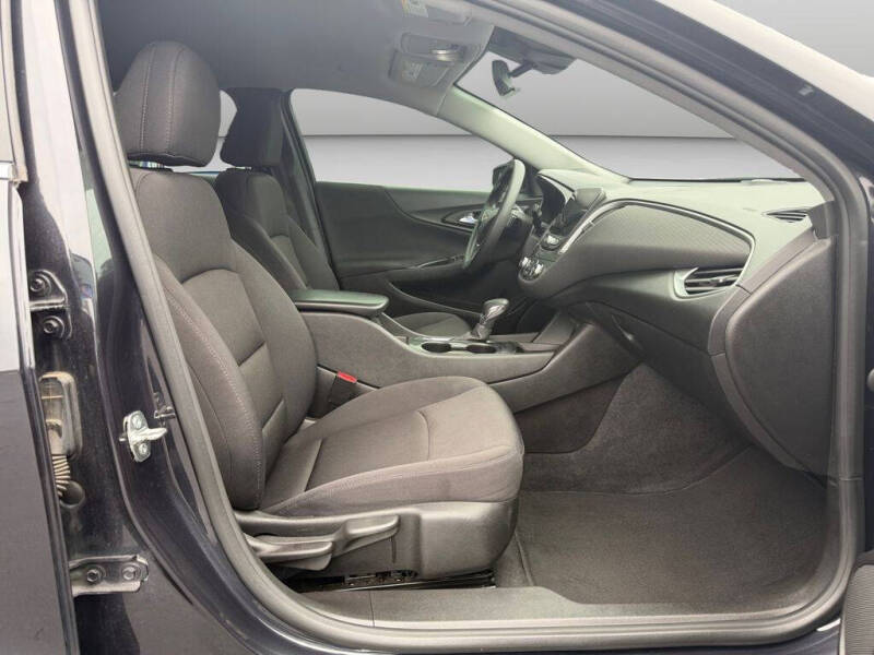 2023 Chevrolet Malibu LS