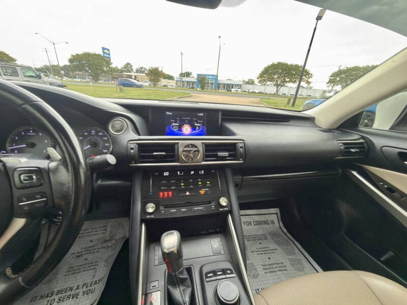2017 Lexus IS 300