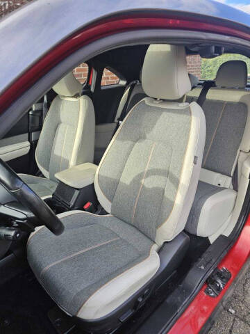 2022 Mazda MX-30 EV Premium Plus