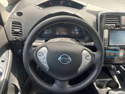 2017 Nissan LEAF SL