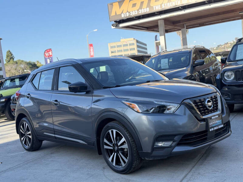2020 Nissan Kicks SR