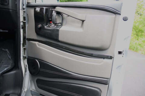 2024 Chevrolet Express 2500