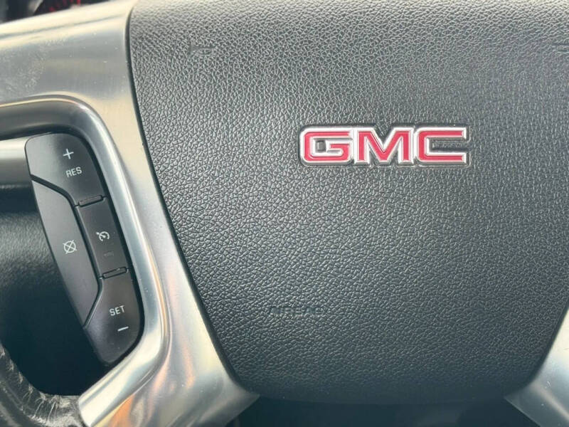 2016 GMC Acadia SLE-2
