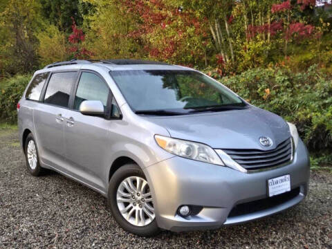 2012 Toyota Sienna XLE 8-Passenger