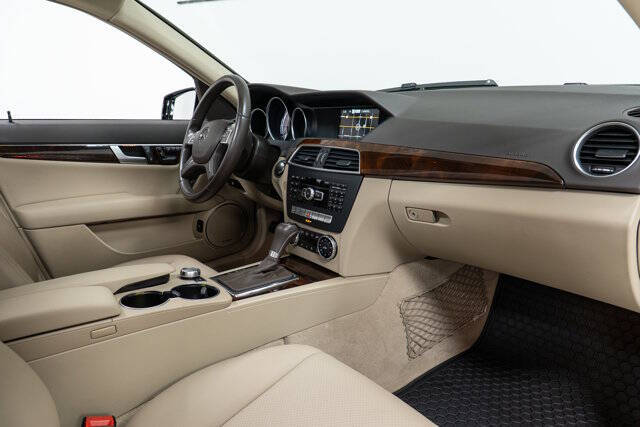 2014 Mercedes-Benz C-Class C 300 Luxury 4MATIC