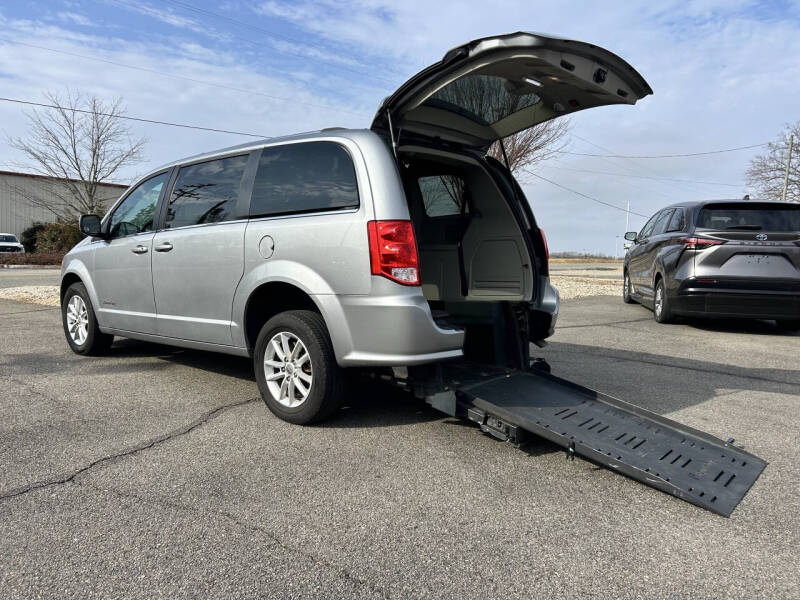 2019 Dodge Grand Caravan SXT's photo