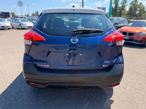 2019 Nissan Kicks S