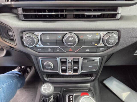 2025 Jeep Gladiator Sport S