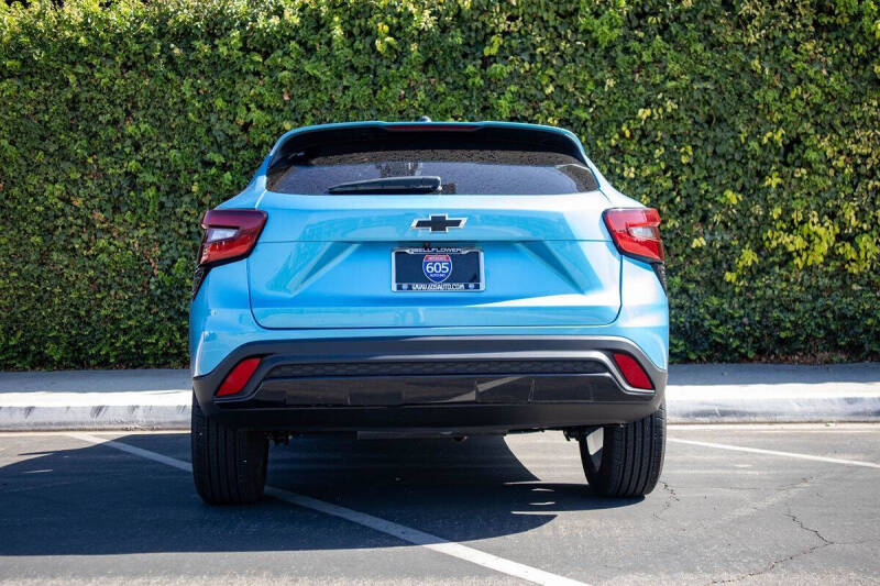 2025 Chevrolet Trax RS