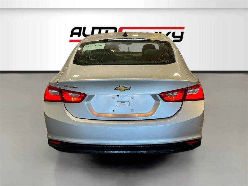 2022 Chevrolet Malibu LS