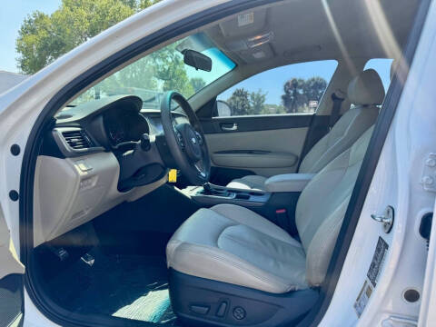 2017 Kia Optima LX