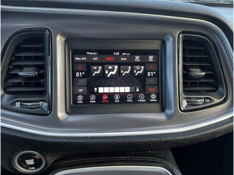 2019 Dodge Challenger SXT