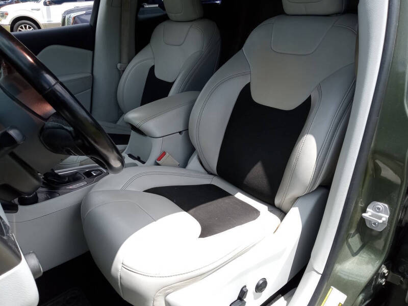 2020 Jeep Cherokee Latitude Plus