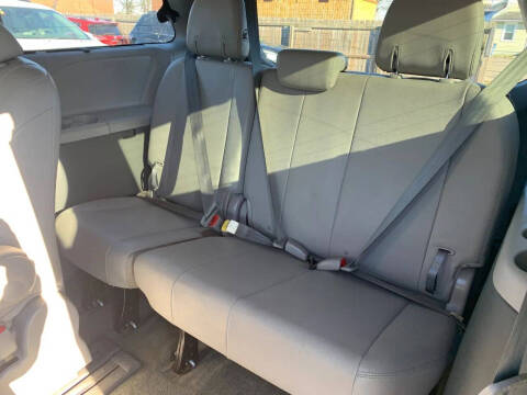 2016 Toyota Sienna