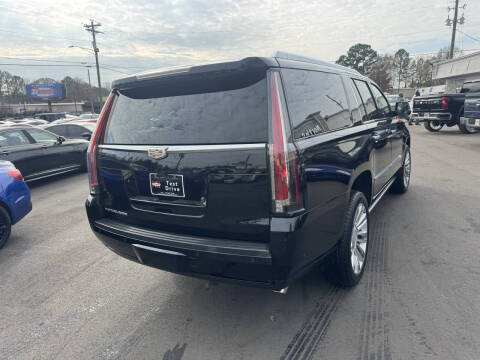 2017 Cadillac Escalade ESV Platinum
