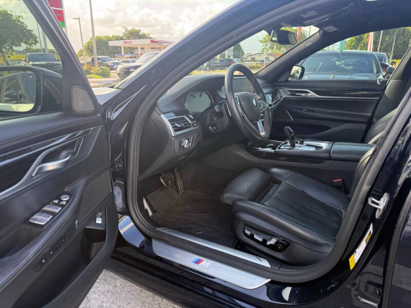 2019 BMW 7 Series 740i