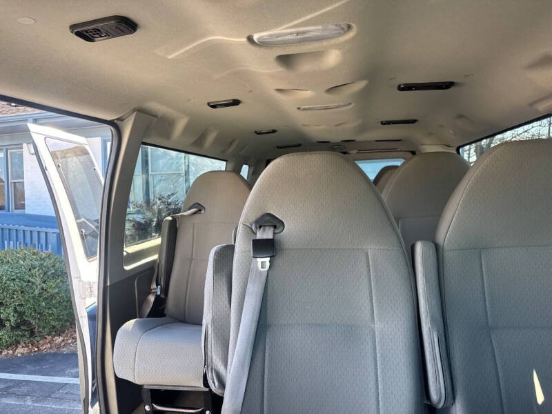 2012 Ford E-Series E-350 SD