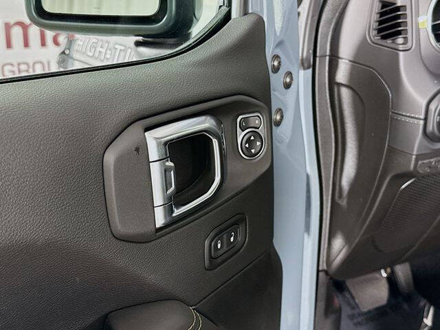 2025 Jeep Gladiator High Tide