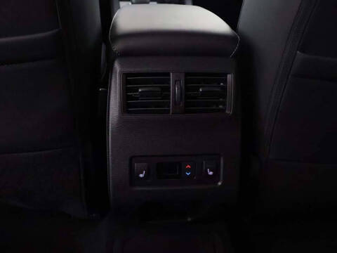 2025 Mitsubishi Outlander PHEV SEL