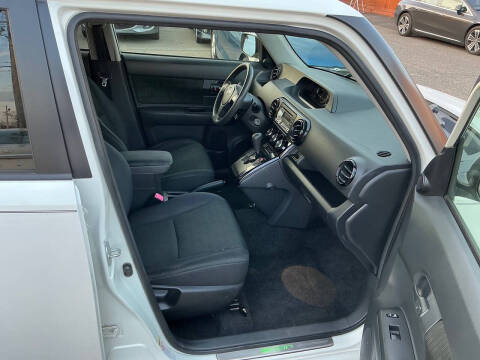 2014 Scion xB