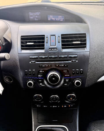 2013 Mazda MAZDA3 i Touring