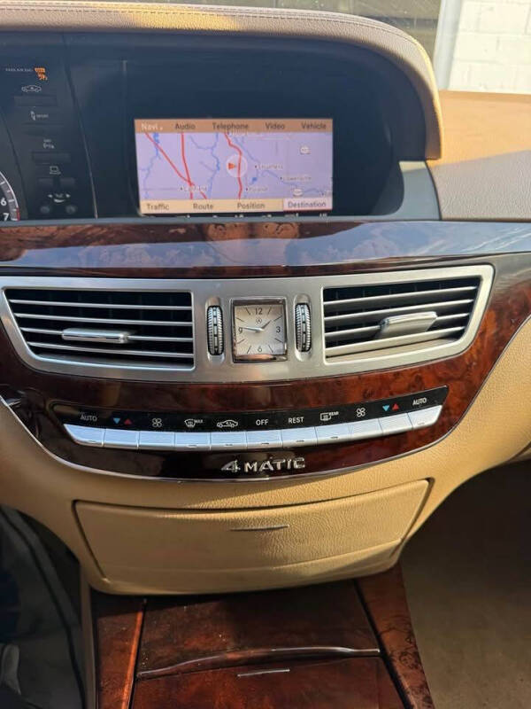 2011 Mercedes-Benz S-Class S 550 4MATIC