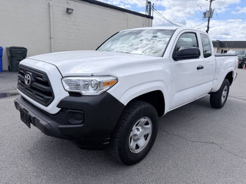 2017 Toyota Tacoma SR