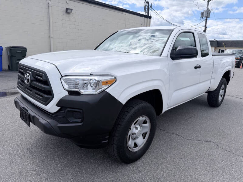2017 Toyota Tacoma SR
