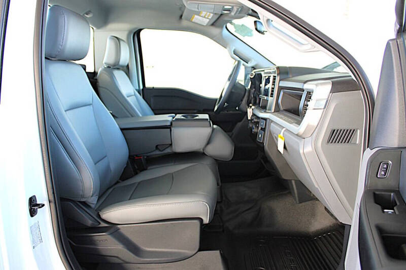 2025 Ford F-350 Super Duty XL