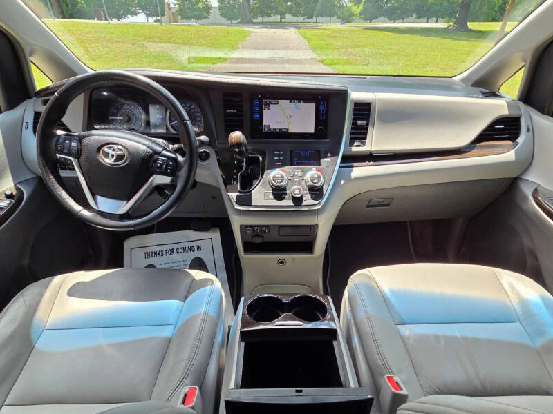 2017 Toyota Sienna