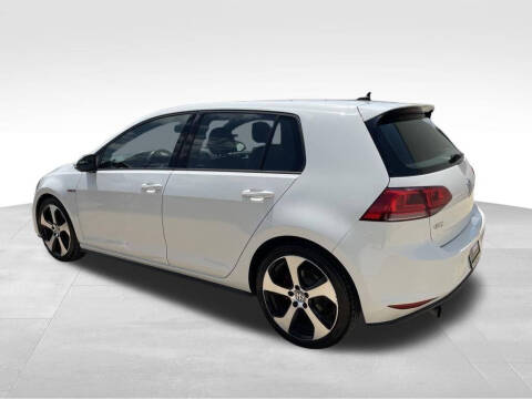 2016 Volkswagen Golf GTI SE