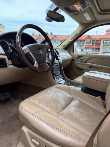 2011 Cadillac Escalade ESV Luxury