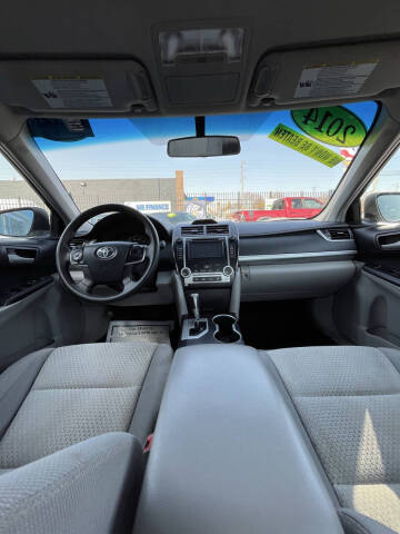 2014 Toyota Camry LE