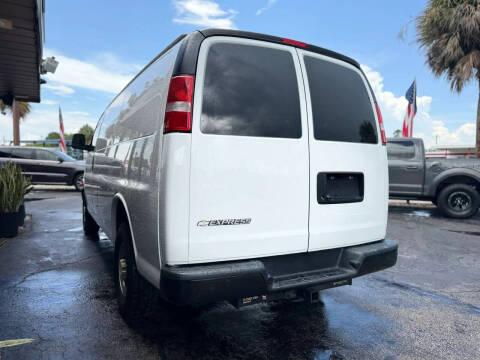 2020 Chevrolet Express 2500