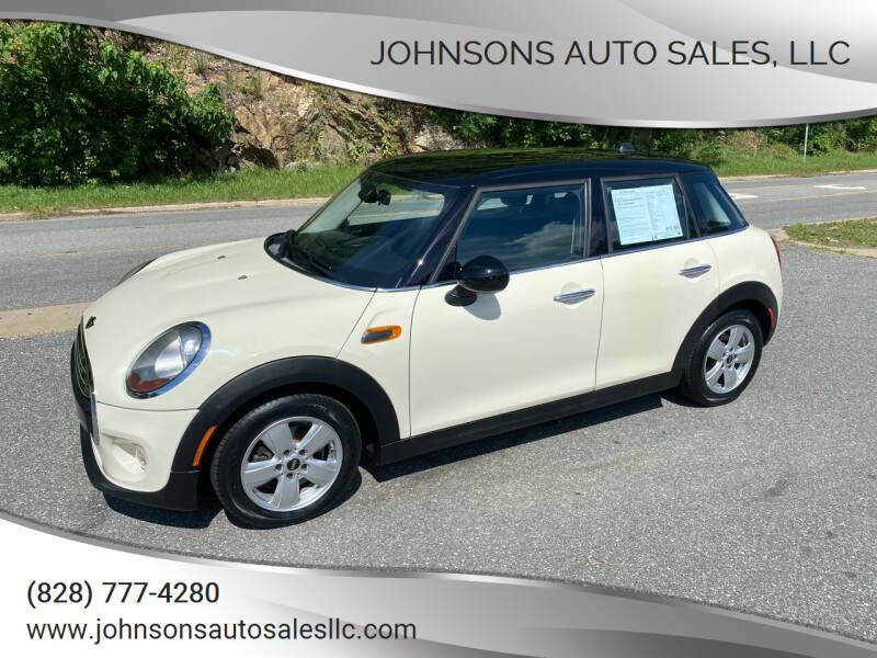 2015 MINI Hardtop 4 Door for sale at Johnsons Auto Sales, LLC in Marshall NC