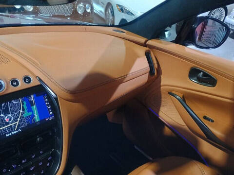 2021 Aston Martin DBX