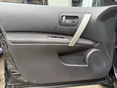 2013 Nissan Rogue SV w/SL Package