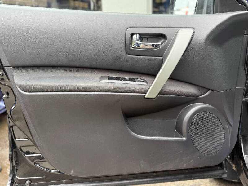 2013 Nissan Rogue SV w/SL Package