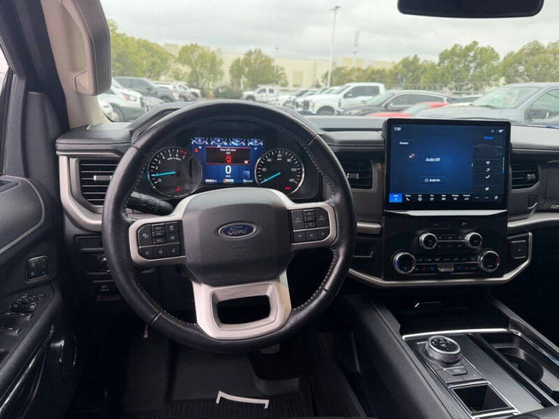 2022 Ford Expedition XLT