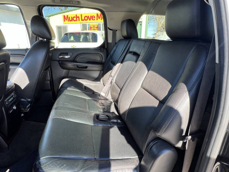 2011 Cadillac Escalade ESV Luxury