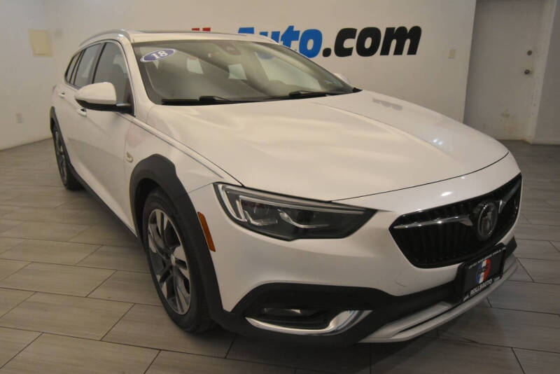 2018 Buick Regal TourX Essence