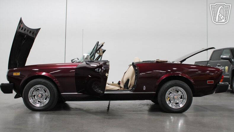 1982 FIAT 2000 Spider