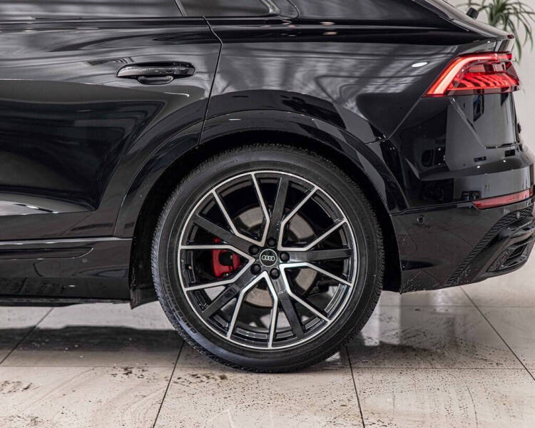 2021 Audi Q8 quattro Prestige 55 TFSI