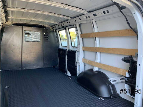 2023 GMC Savana 2500