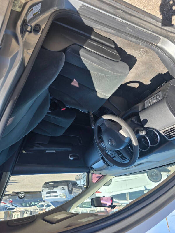 2010 Nissan Versa 1.8 S