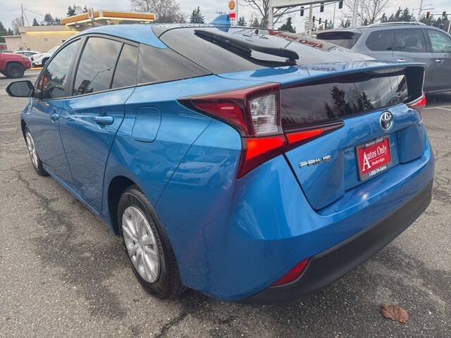 2022 Toyota Prius LE