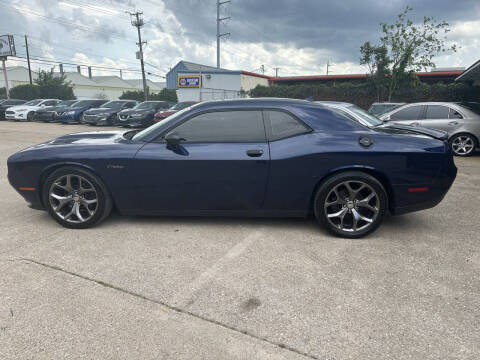 2015 Dodge Challenger R/T Plus
