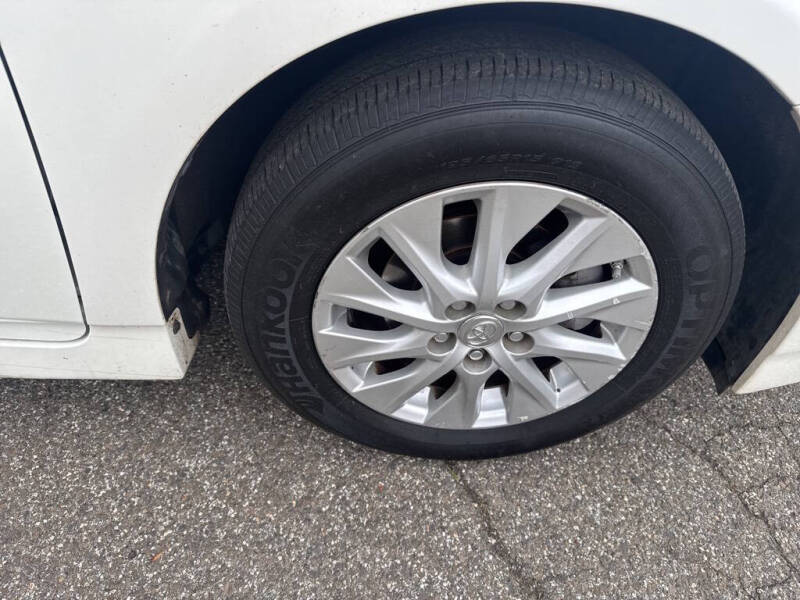 2012 Toyota Prius Plug-in Hybrid