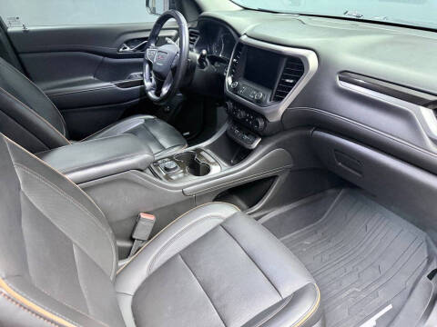 2021 GMC Acadia AT4